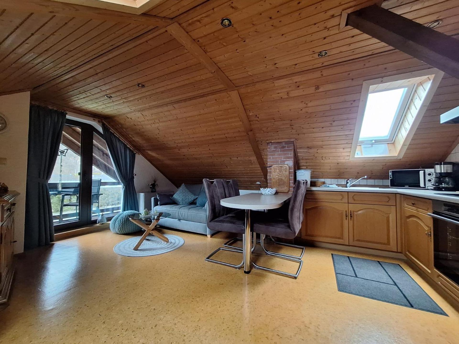 Ferienhaus "Anne" Und Weingut Willi Fett Ellenz-Poltersdorf Exterior photo