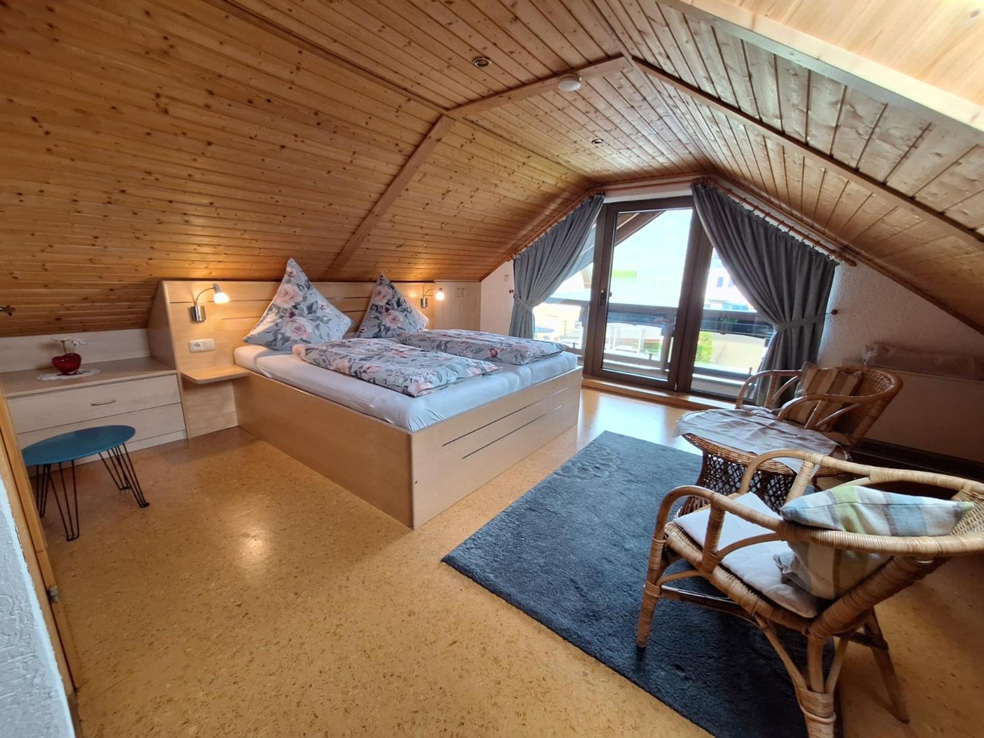Ferienhaus "Anne" Und Weingut Willi Fett Ellenz-Poltersdorf Exterior photo
