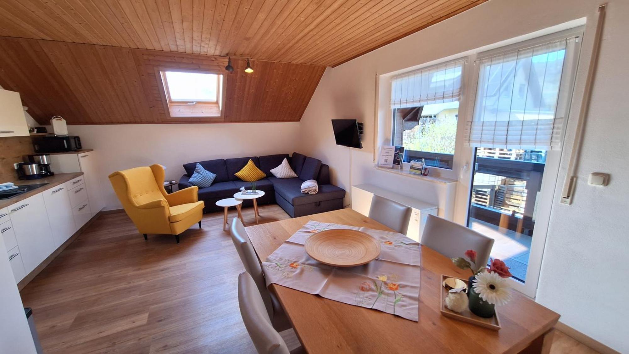 Ferienhaus "Anne" Und Weingut Willi Fett Ellenz-Poltersdorf Exterior photo