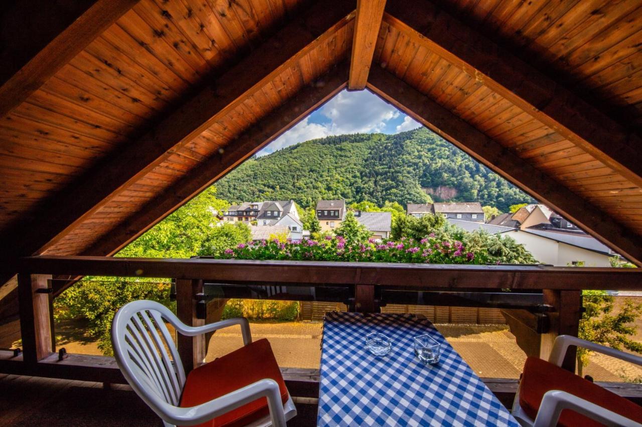 Ferienhaus "Anne" Und Weingut Willi Fett Ellenz-Poltersdorf Exterior photo